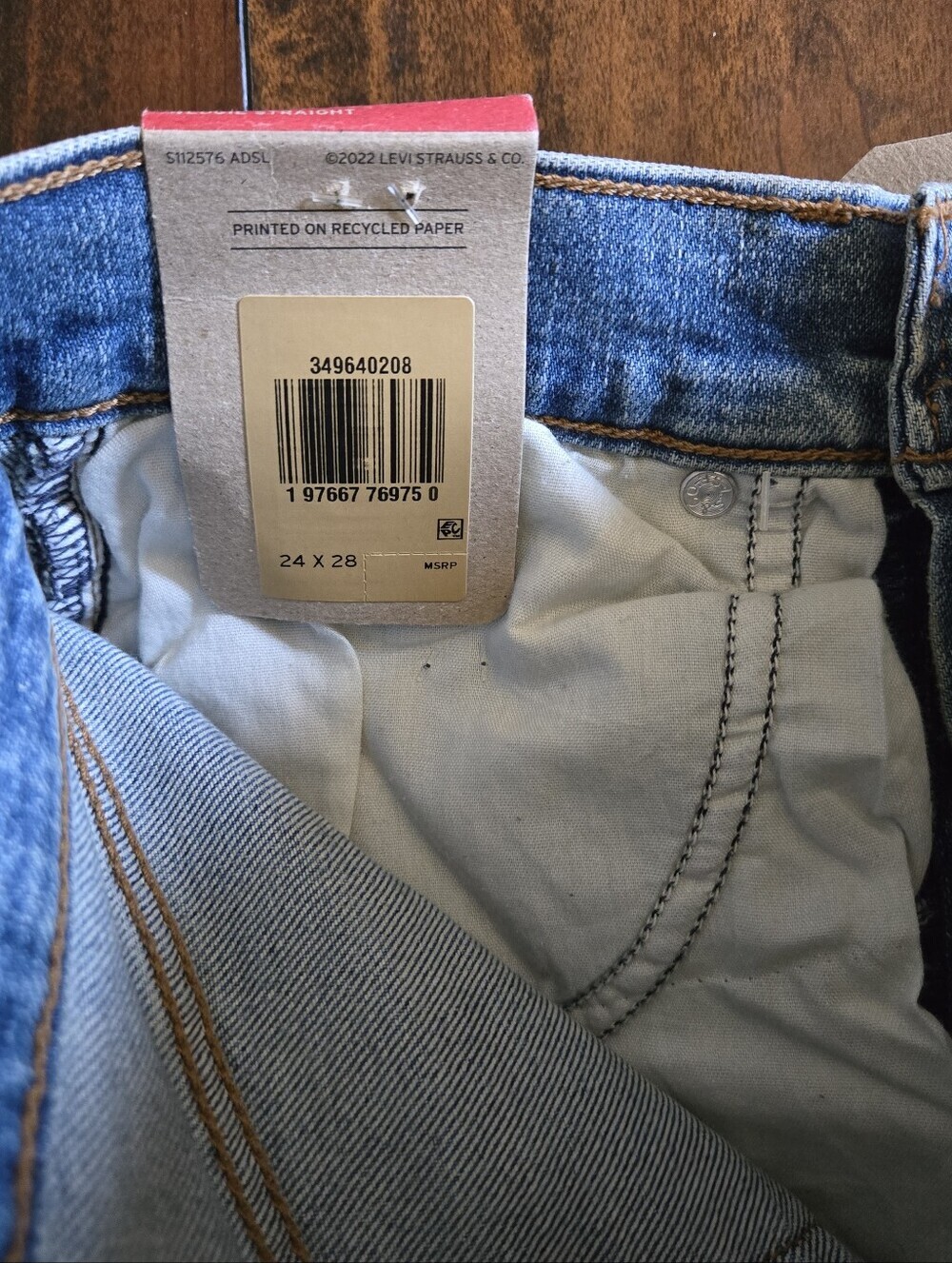 Levi's Women Wedgie Straight High Rise Distressed button Fly Raw Hem Size 24 NWT - Picture 12 of 14